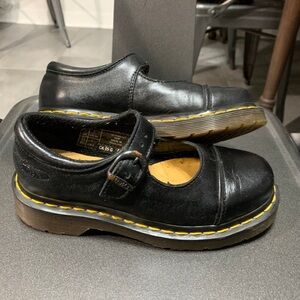 Dr Martens leather Kids Sz 2 Mary Jane Shoes